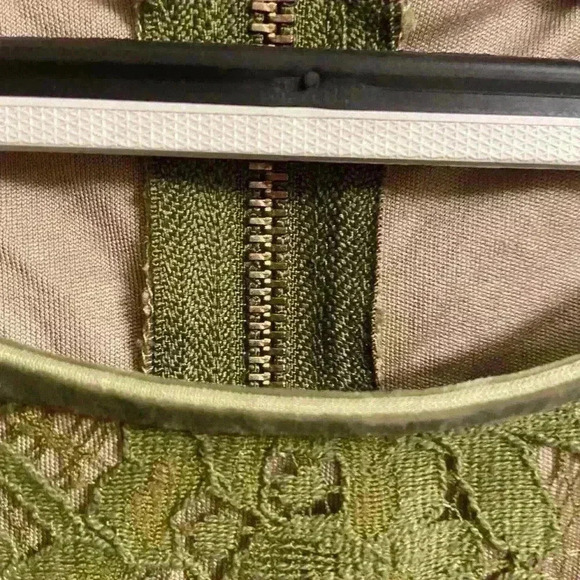 Edge by Jen Rade Dress. Olive Green Lace w Tan lining. Size 8. - Picture 7 of 14